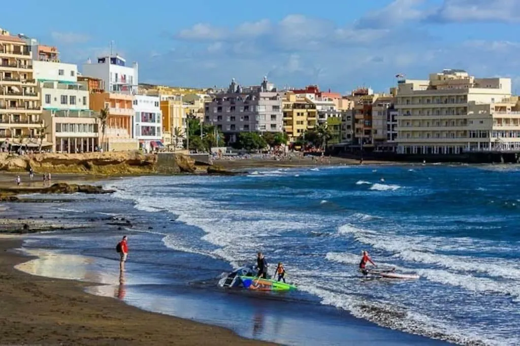 Villa Blanca Tenerife - Private Rooms - Terrace And Bbq, 5 Minutes From The Beach And Airport 圣伊西德罗 0*,