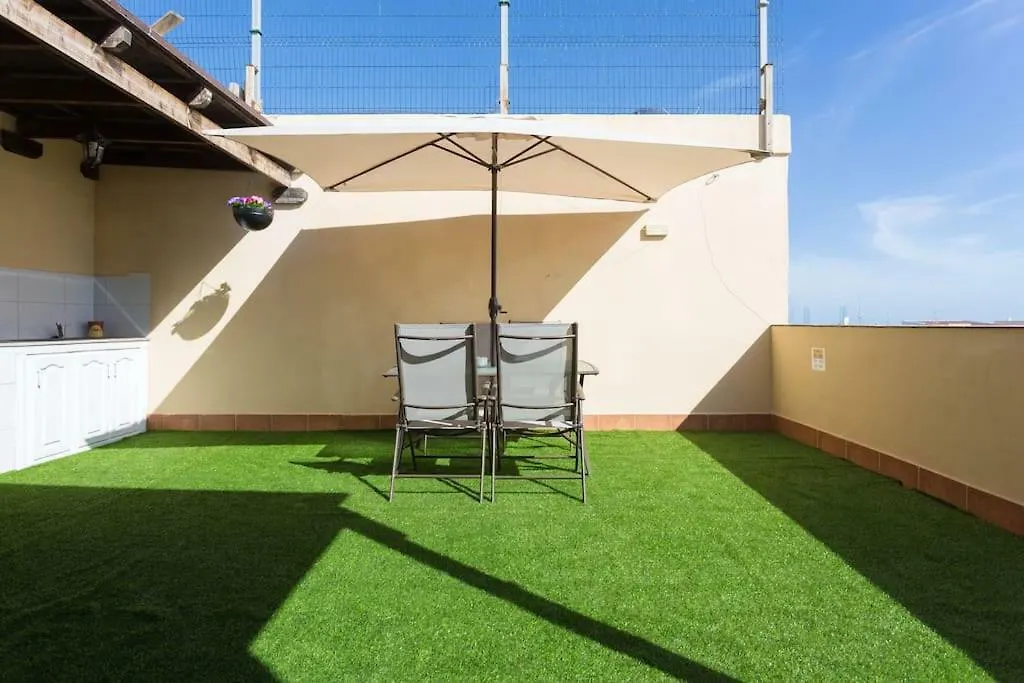 Villa Blanca Tenerife - Private Rooms - Terrace And Bbq, 5 Minutes From The Beach And Airport 圣伊西德罗 民宿